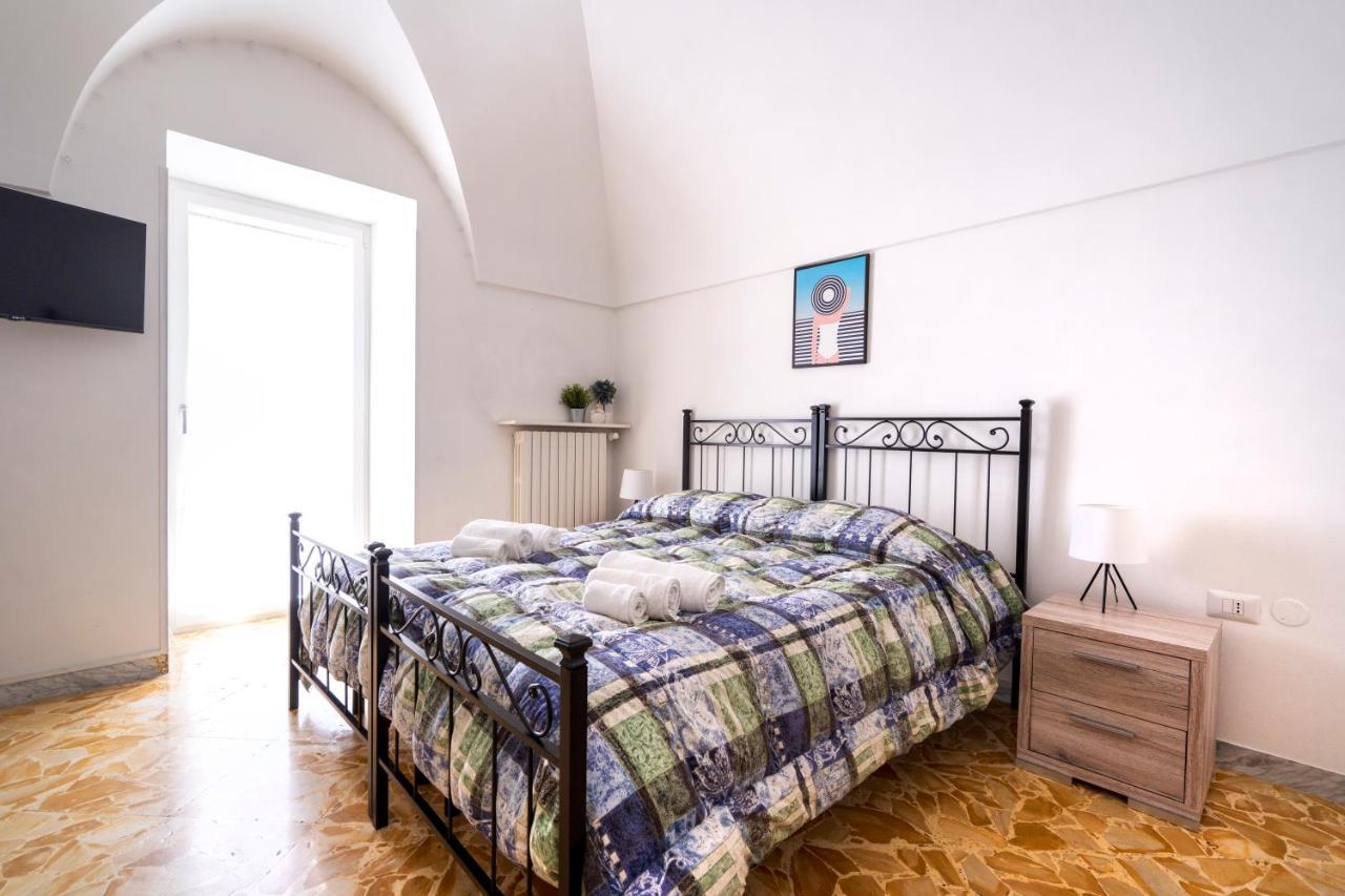 Vico II Terrace Apartment A Step From Piazza Roma Мартина Франка Екстериор снимка