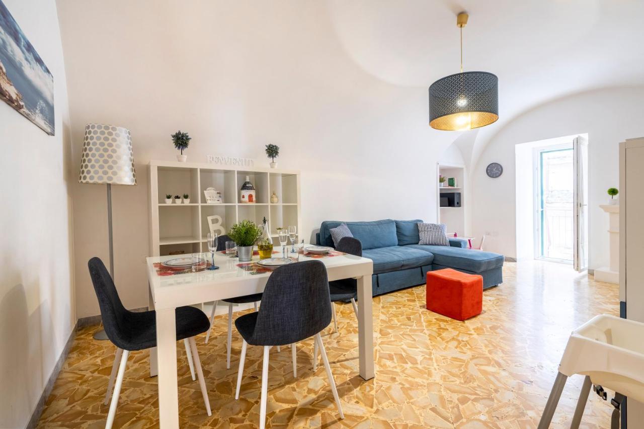 Vico II Terrace Apartment A Step From Piazza Roma Мартина Франка Екстериор снимка